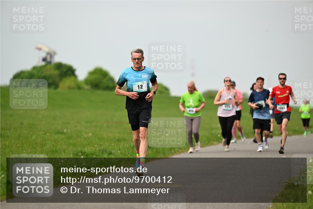 10.05.2026 - 8. Wedeler Halbmarathon Dr. Thomas Lammeyer http://msf.ph/oto/9700412 10.05.2026 11:39:38 Laufen 436, 675, 1041 meine-sportfotos.de