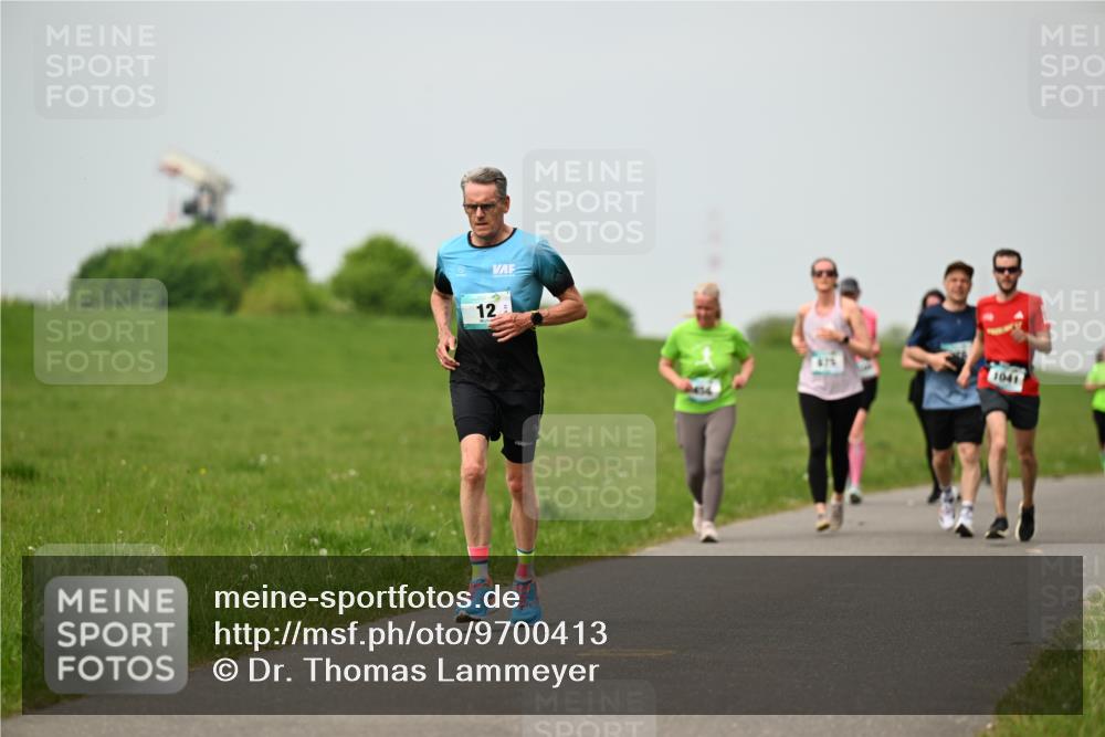 10.05.2026 - 8. Wedeler Halbmarathon Dr. Thomas Lammeyer http://msf.ph/oto/9700413 10.05.2026 11:39:38 Laufen 1041 meine-sportfotos.de