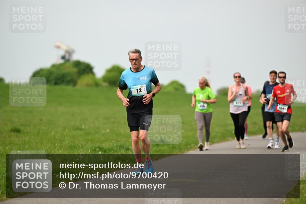 10.05.2026 - 8. Wedeler Halbmarathon Dr. Thomas Lammeyer http://msf.ph/oto/9700420 10.05.2026 11:39:38 Laufen 1041 meine-sportfotos.de