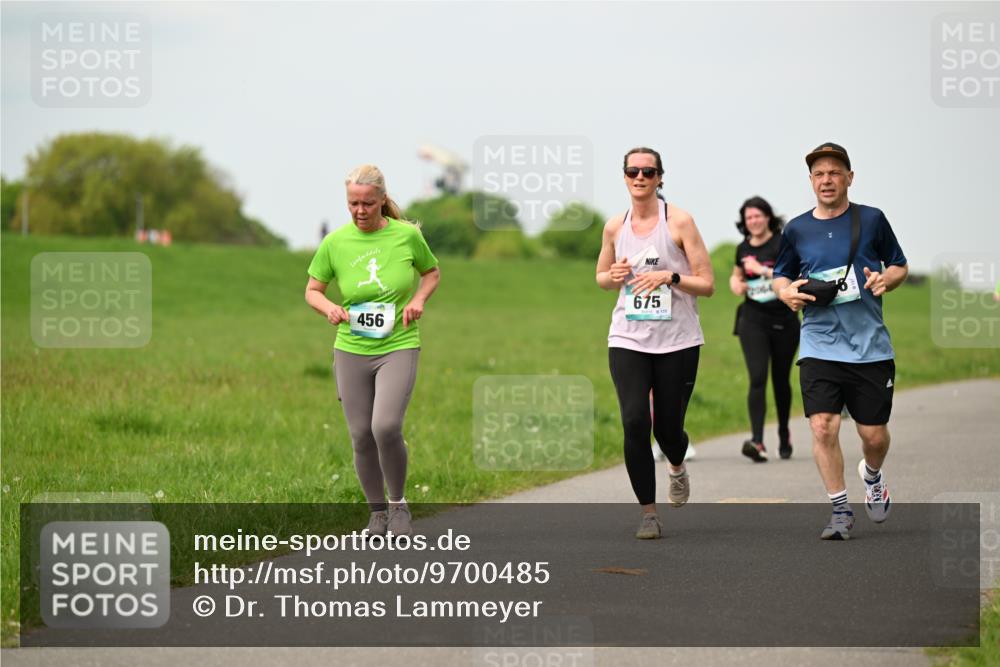 10.05.2026 - 8. Wedeler Halbmarathon Dr. Thomas Lammeyer http://msf.ph/oto/9700485 10.05.2026 11:39:46 Laufen 456, 675, 135 meine-sportfotos.de