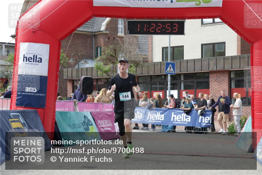 10.05.2026 - 8. Wedeler Halbmarathon Yannick Fuchs http://msf.ph/oto/9700498 10.05.2026 11:22:20 Ziel 144 meine-sportfotos.de