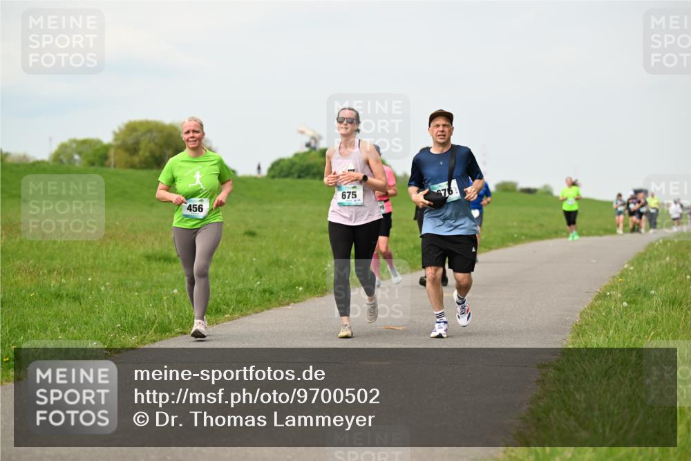 10.05.2026 - 8. Wedeler Halbmarathon Dr. Thomas Lammeyer http://msf.ph/oto/9700502 10.05.2026 11:39:48 Laufen 456, 675 meine-sportfotos.de