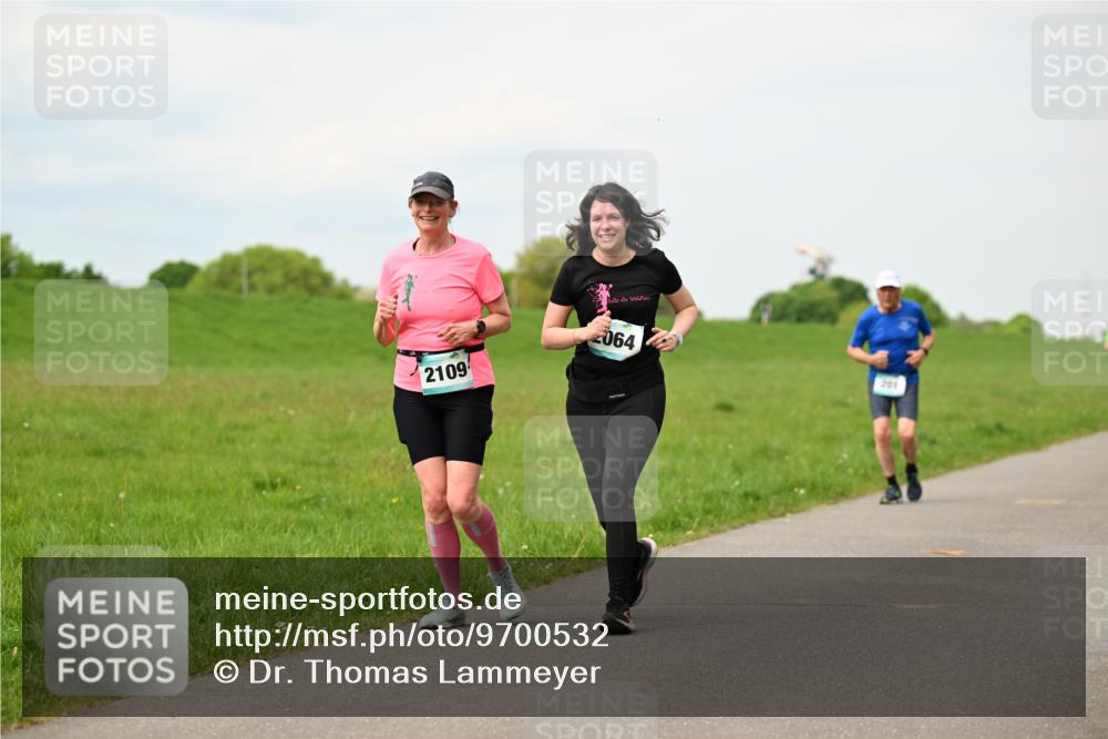 10.05.2026 - 8. Wedeler Halbmarathon Dr. Thomas Lammeyer http://msf.ph/oto/9700532 10.05.2026 11:39:53 Laufen 2109, 064, 201 meine-sportfotos.de