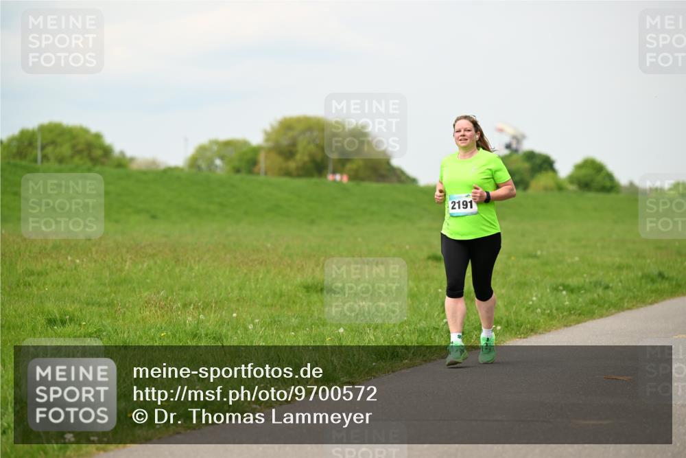 10.05.2026 - 8. Wedeler Halbmarathon Dr. Thomas Lammeyer http://msf.ph/oto/9700572 10.05.2026 11:40:02 Laufen 2191 meine-sportfotos.de