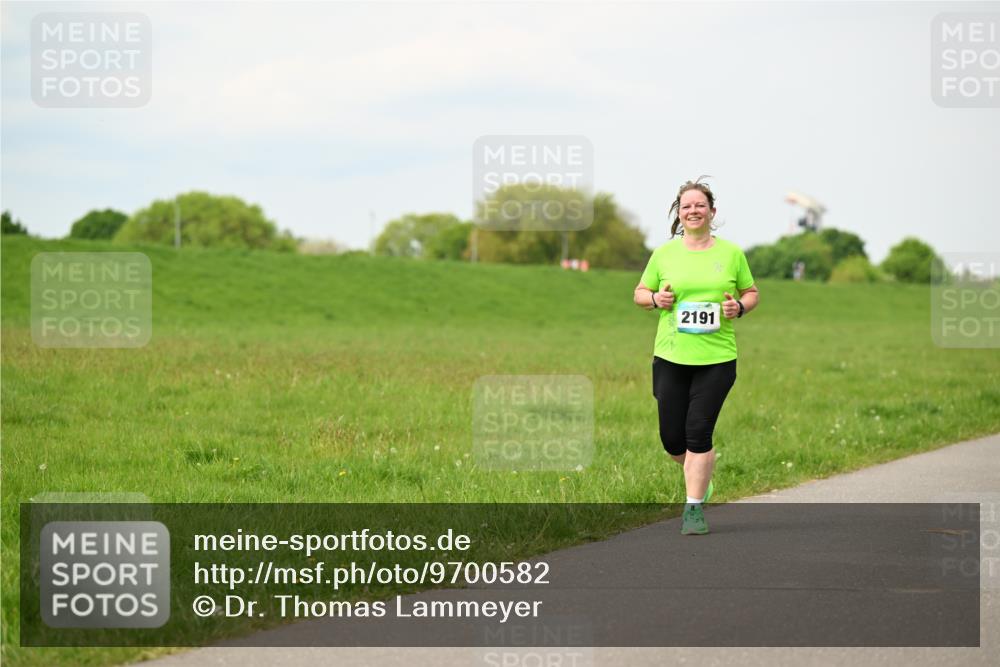 10.05.2026 - 8. Wedeler Halbmarathon Dr. Thomas Lammeyer http://msf.ph/oto/9700582 10.05.2026 11:40:02 Laufen 2191 meine-sportfotos.de