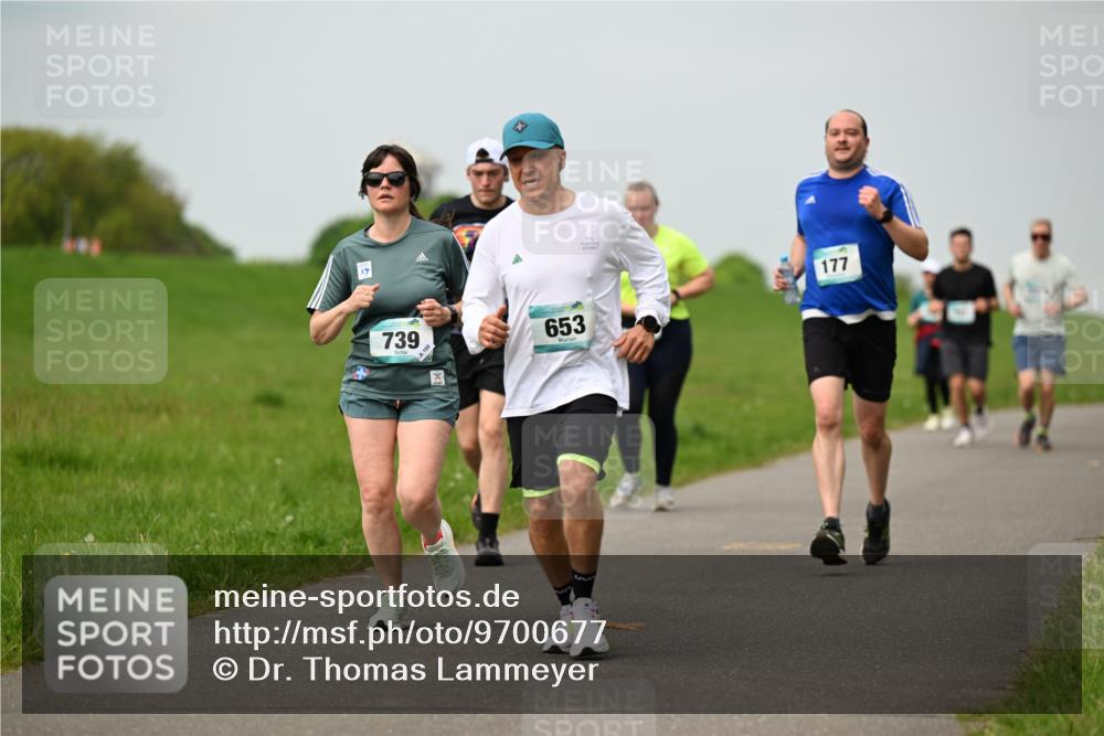 10.05.2026 - 8. Wedeler Halbmarathon Dr. Thomas Lammeyer http://msf.ph/oto/9700677 10.05.2026 11:40:15 Laufen 160, 653, 177 meine-sportfotos.de