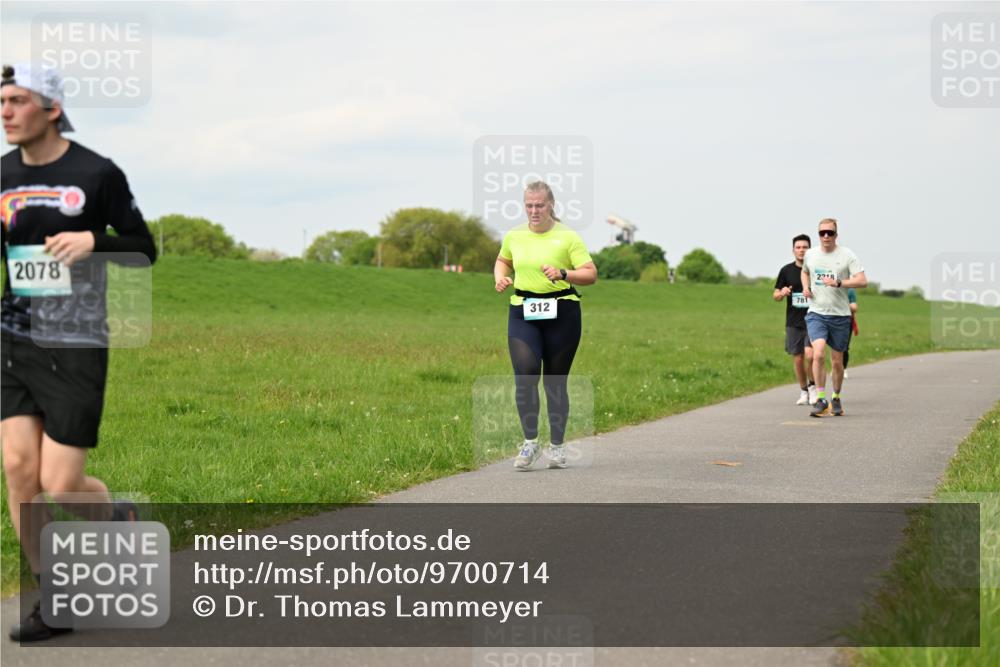 10.05.2026 - 8. Wedeler Halbmarathon Dr. Thomas Lammeyer http://msf.ph/oto/9700714 10.05.2026 11:40:20 Laufen 2078, 312, 781, 2218 meine-sportfotos.de