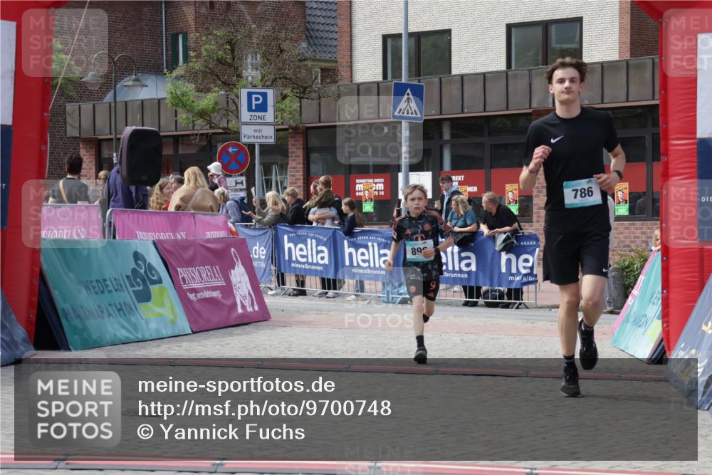 10.05.2026 - 8. Wedeler Halbmarathon Yannick Fuchs http://msf.ph/oto/9700748 10.05.2026 11:23:24 Ziel 786, 896 meine-sportfotos.de