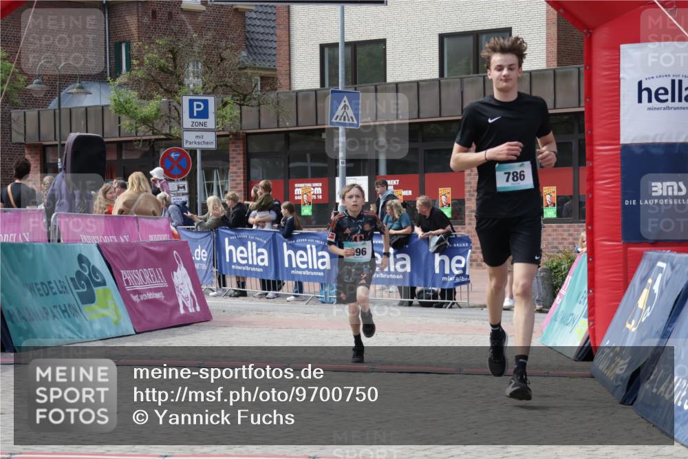 10.05.2026 - 8. Wedeler Halbmarathon Yannick Fuchs http://msf.ph/oto/9700750 10.05.2026 11:23:24 Ziel 786, 896 meine-sportfotos.de