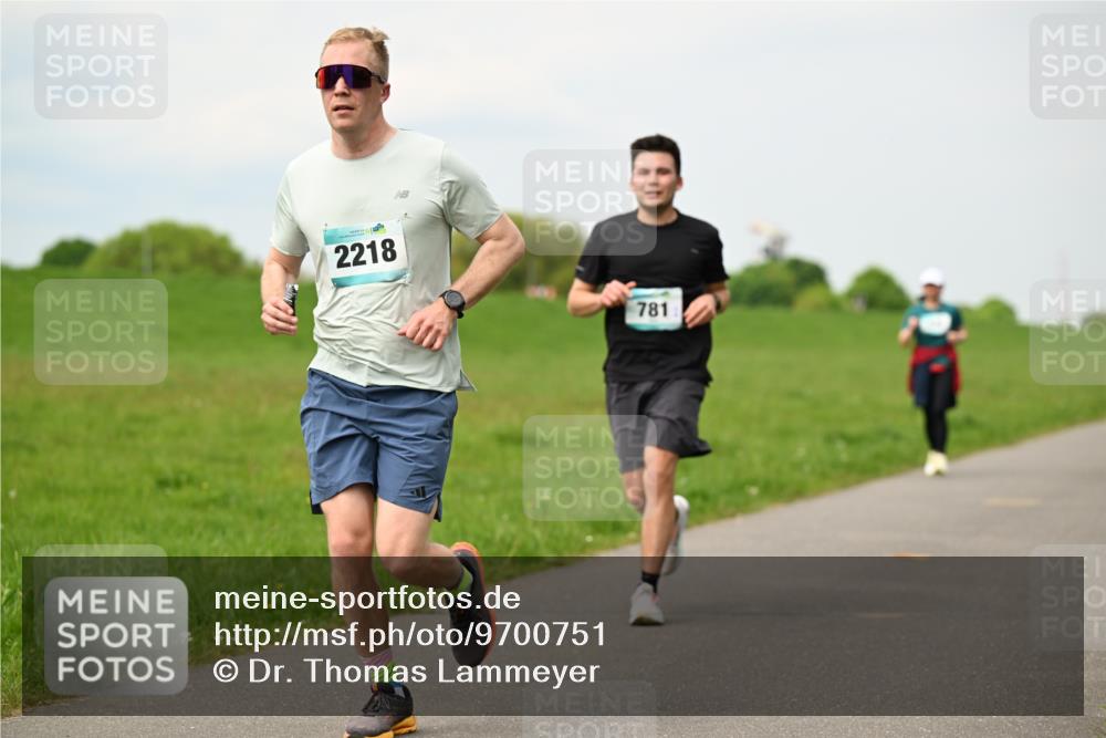 10.05.2026 - 8. Wedeler Halbmarathon Dr. Thomas Lammeyer http://msf.ph/oto/9700751 10.05.2026 11:40:24 Laufen 2218, 781 meine-sportfotos.de