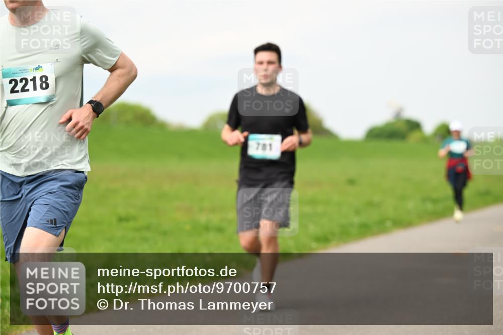 10.05.2026 - 8. Wedeler Halbmarathon Dr. Thomas Lammeyer http://msf.ph/oto/9700757 10.05.2026 11:40:25 Laufen 2218, 781 meine-sportfotos.de