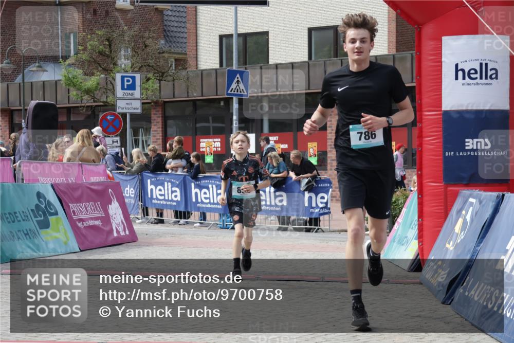 10.05.2026 - 8. Wedeler Halbmarathon Yannick Fuchs http://msf.ph/oto/9700758 10.05.2026 11:23:25 Ziel 786, 896 meine-sportfotos.de