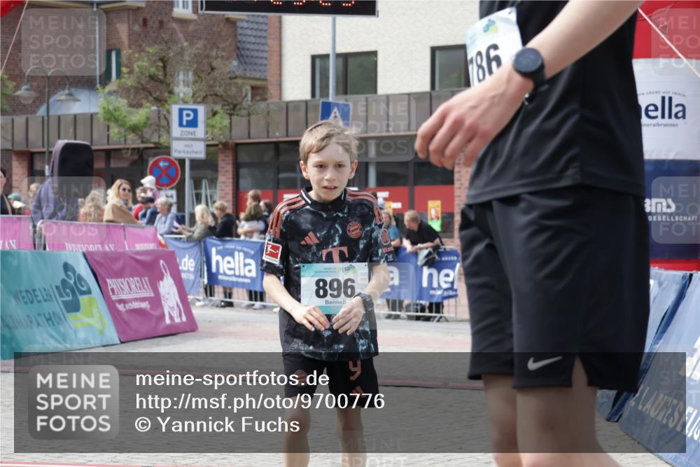 10.05.2026 - 8. Wedeler Halbmarathon Yannick Fuchs http://msf.ph/oto/9700776 10.05.2026 11:23:27 Ziel 786, 896 meine-sportfotos.de