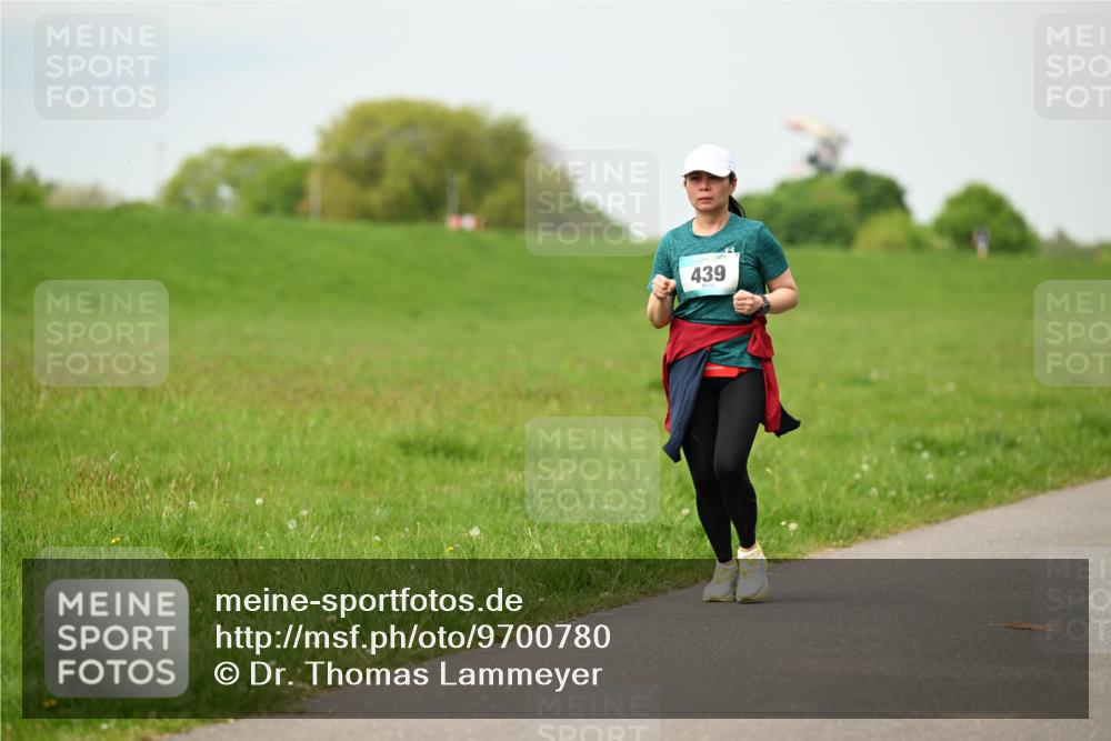10.05.2026 - 8. Wedeler Halbmarathon Dr. Thomas Lammeyer http://msf.ph/oto/9700780 10.05.2026 11:40:29 Laufen 439 meine-sportfotos.de