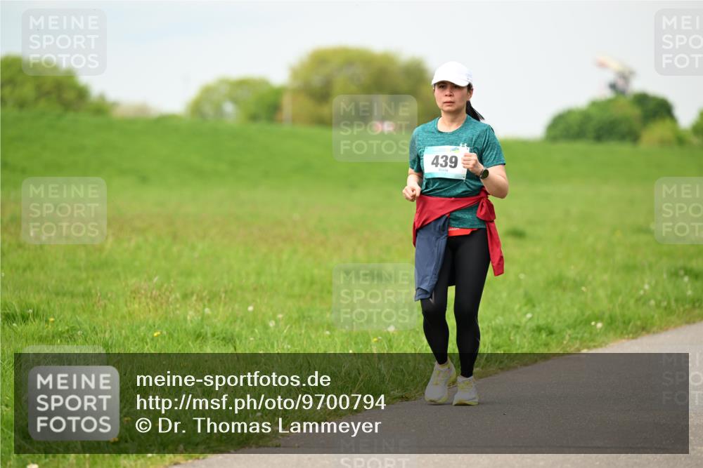 10.05.2026 - 8. Wedeler Halbmarathon Dr. Thomas Lammeyer http://msf.ph/oto/9700794 10.05.2026 11:40:30 Laufen 439 meine-sportfotos.de