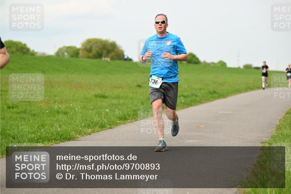 10.05.2026 - 8. Wedeler Halbmarathon Dr. Thomas Lammeyer http://msf.ph/oto/9700893 10.05.2026 11:40:55 Laufen 736 meine-sportfotos.de