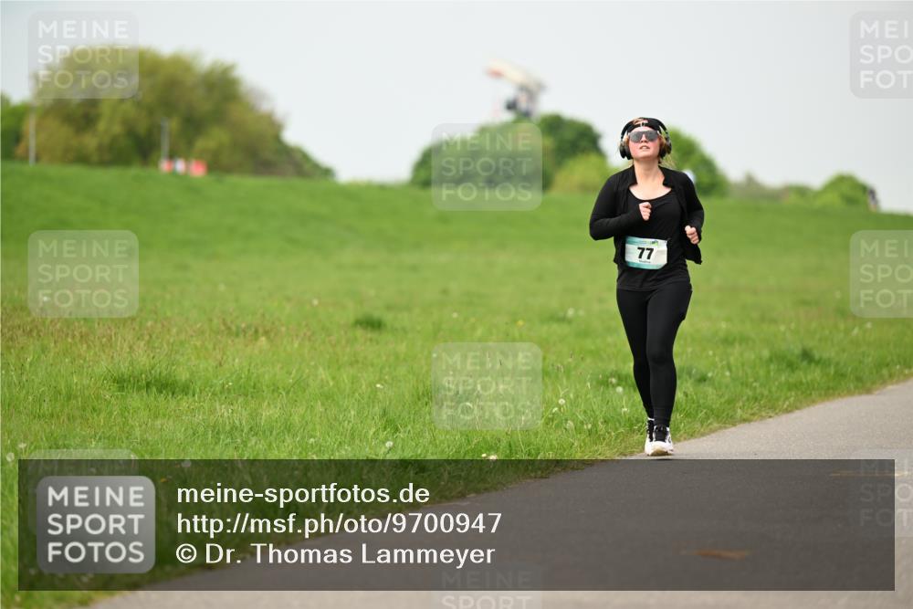 10.05.2026 - 8. Wedeler Halbmarathon Dr. Thomas Lammeyer http://msf.ph/oto/9700947 10.05.2026 11:41:15 Laufen  meine-sportfotos.de