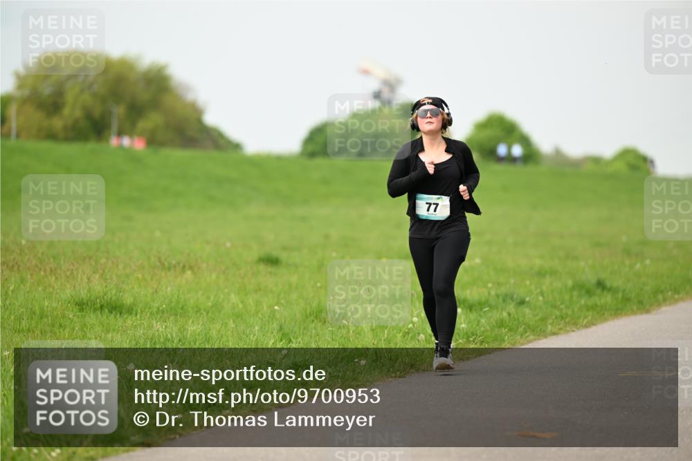 10.05.2026 - 8. Wedeler Halbmarathon Dr. Thomas Lammeyer http://msf.ph/oto/9700953 10.05.2026 11:41:16 Laufen  meine-sportfotos.de