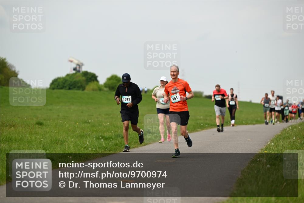 10.05.2026 - 8. Wedeler Halbmarathon Dr. Thomas Lammeyer http://msf.ph/oto/9700974 10.05.2026 11:41:25 Laufen 1013, 151 meine-sportfotos.de