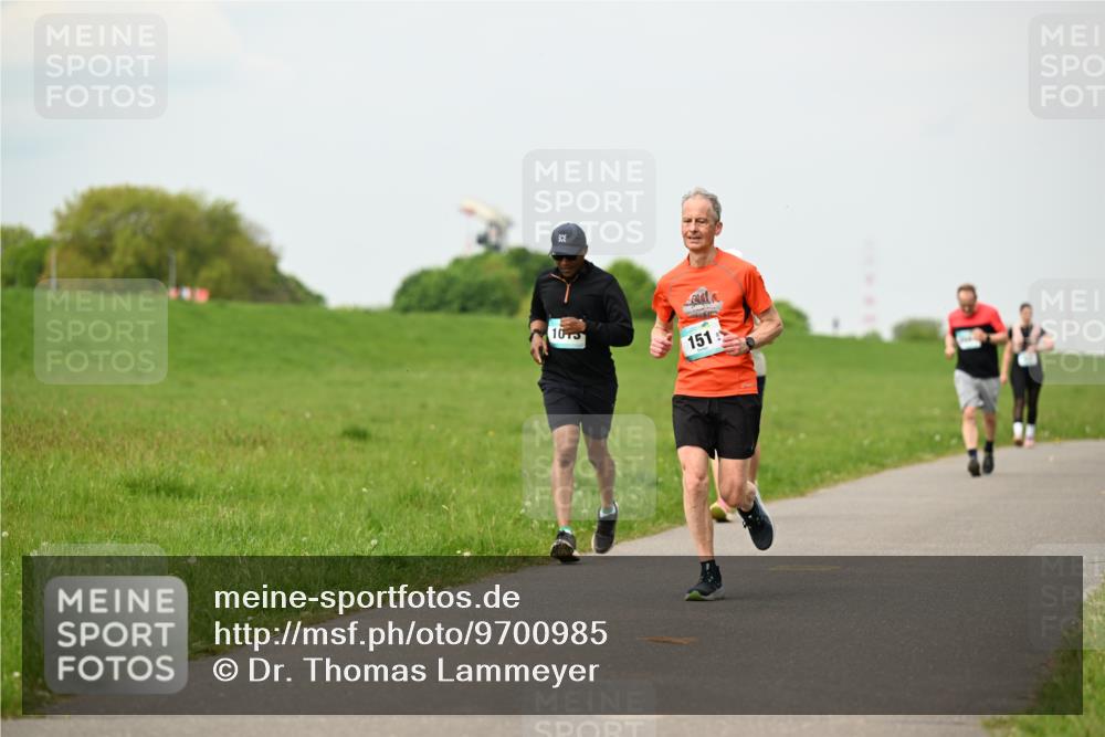 10.05.2026 - 8. Wedeler Halbmarathon Dr. Thomas Lammeyer http://msf.ph/oto/9700985 10.05.2026 11:41:26 Laufen 1015, 151 meine-sportfotos.de