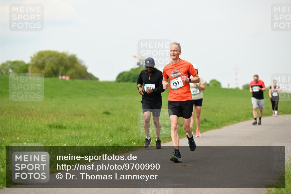 10.05.2026 - 8. Wedeler Halbmarathon Dr. Thomas Lammeyer http://msf.ph/oto/9700990 10.05.2026 11:41:27 Laufen 1013, 151, 843 meine-sportfotos.de