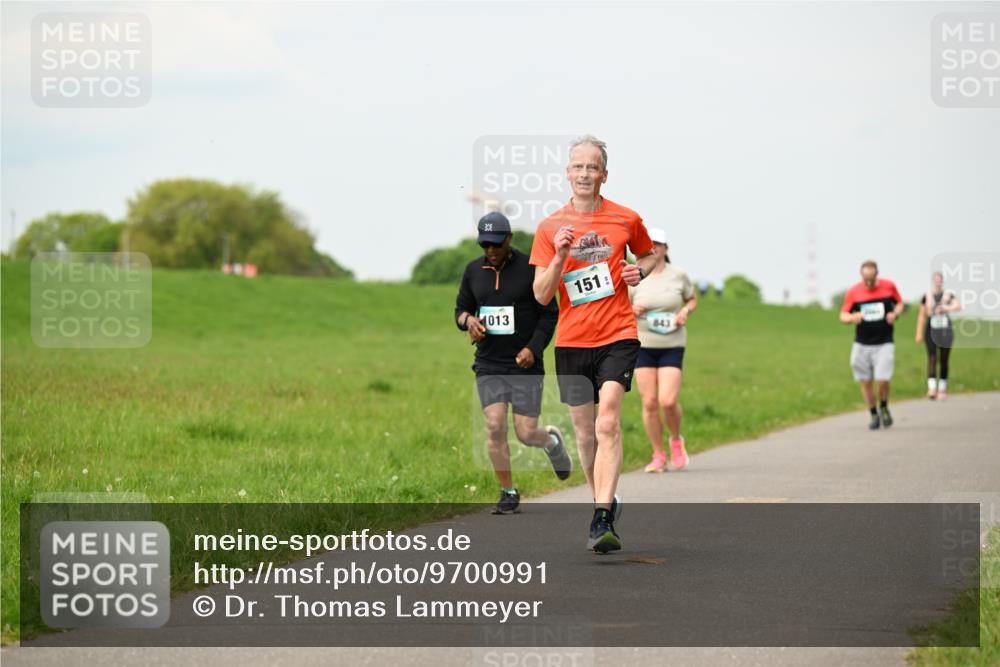 10.05.2026 - 8. Wedeler Halbmarathon Dr. Thomas Lammeyer http://msf.ph/oto/9700991 10.05.2026 11:41:27 Laufen 1013, 151 meine-sportfotos.de
