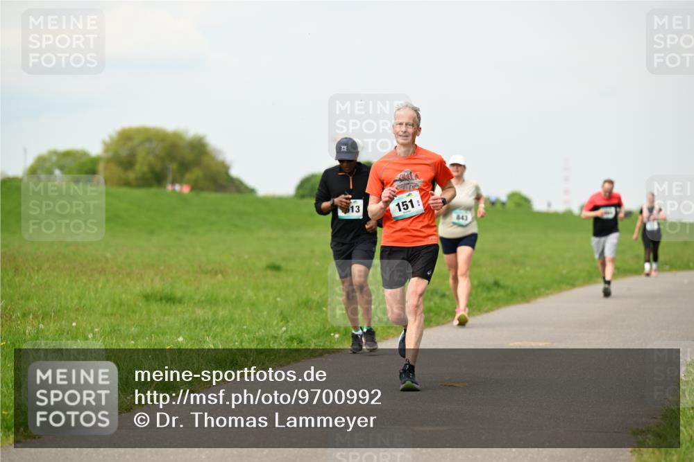 10.05.2026 - 8. Wedeler Halbmarathon Dr. Thomas Lammeyer http://msf.ph/oto/9700992 10.05.2026 11:41:27 Laufen 151, 843 meine-sportfotos.de