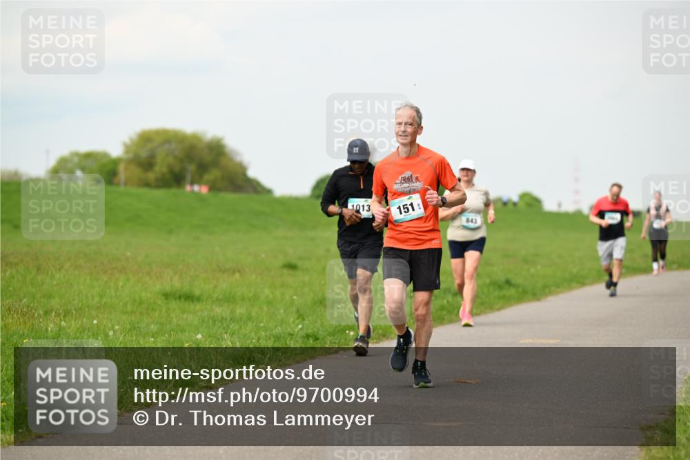 10.05.2026 - 8. Wedeler Halbmarathon Dr. Thomas Lammeyer http://msf.ph/oto/9700994 10.05.2026 11:41:27 Laufen 1013, 151, 843 meine-sportfotos.de