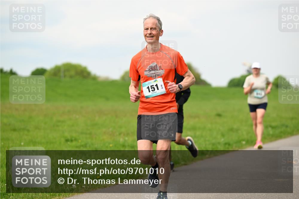 10.05.2026 - 8. Wedeler Halbmarathon Dr. Thomas Lammeyer http://msf.ph/oto/9701010 10.05.2026 11:41:29 Laufen 151 meine-sportfotos.de
