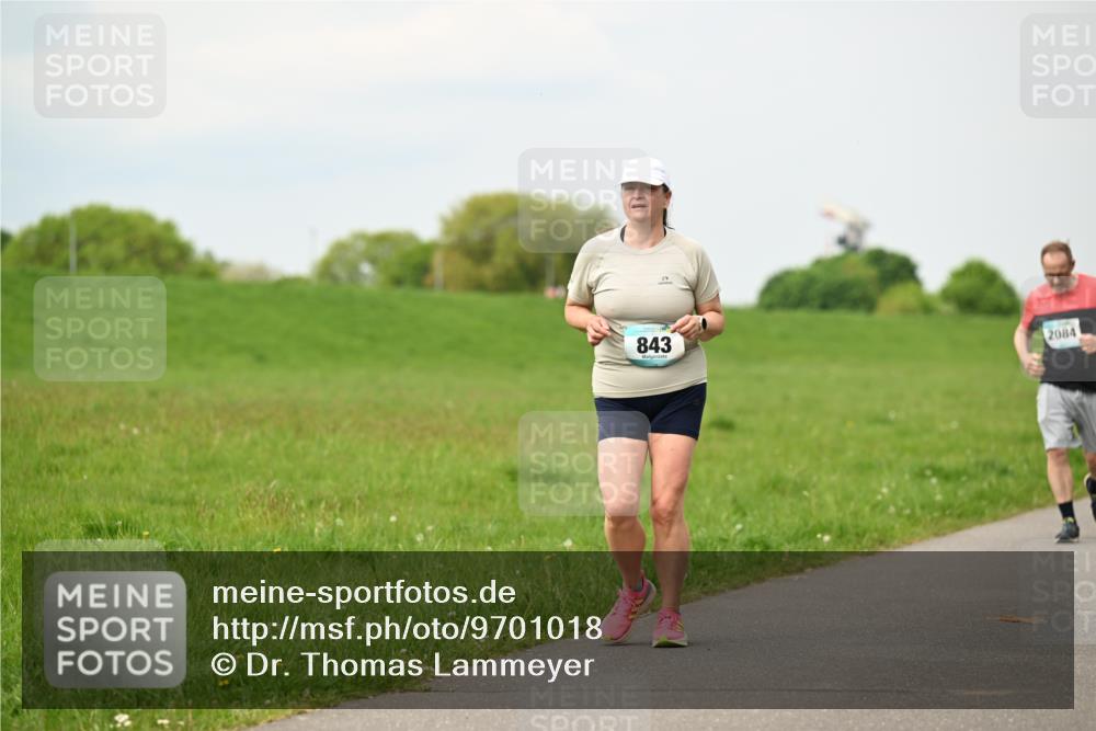10.05.2026 - 8. Wedeler Halbmarathon Dr. Thomas Lammeyer http://msf.ph/oto/9701018 10.05.2026 11:41:32 Laufen 843, 2084 meine-sportfotos.de