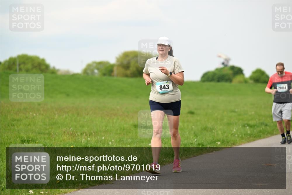 10.05.2026 - 8. Wedeler Halbmarathon Dr. Thomas Lammeyer http://msf.ph/oto/9701019 10.05.2026 11:41:32 Laufen 843, 2084 meine-sportfotos.de