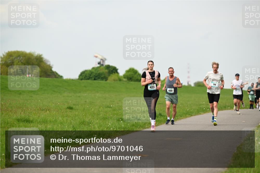 10.05.2026 - 8. Wedeler Halbmarathon Dr. Thomas Lammeyer http://msf.ph/oto/9701046 10.05.2026 11:41:38 Laufen 423, 489 meine-sportfotos.de