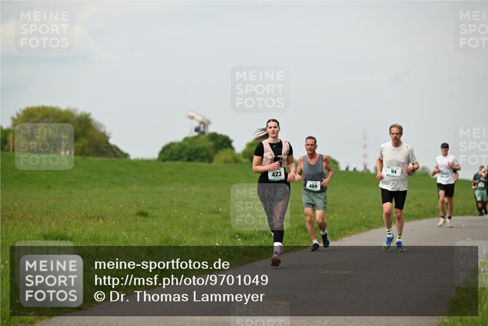 10.05.2026 - 8. Wedeler Halbmarathon Dr. Thomas Lammeyer http://msf.ph/oto/9701049 10.05.2026 11:41:39 Laufen 423, 489 meine-sportfotos.de
