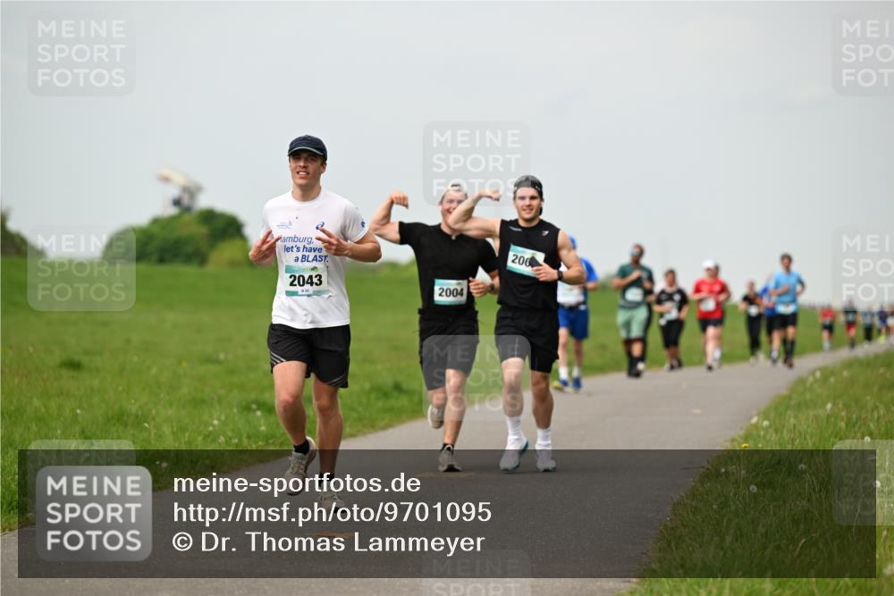 10.05.2026 - 8. Wedeler Halbmarathon Dr. Thomas Lammeyer http://msf.ph/oto/9701095 10.05.2026 11:41:47 Laufen 2043, 2004, 200 meine-sportfotos.de