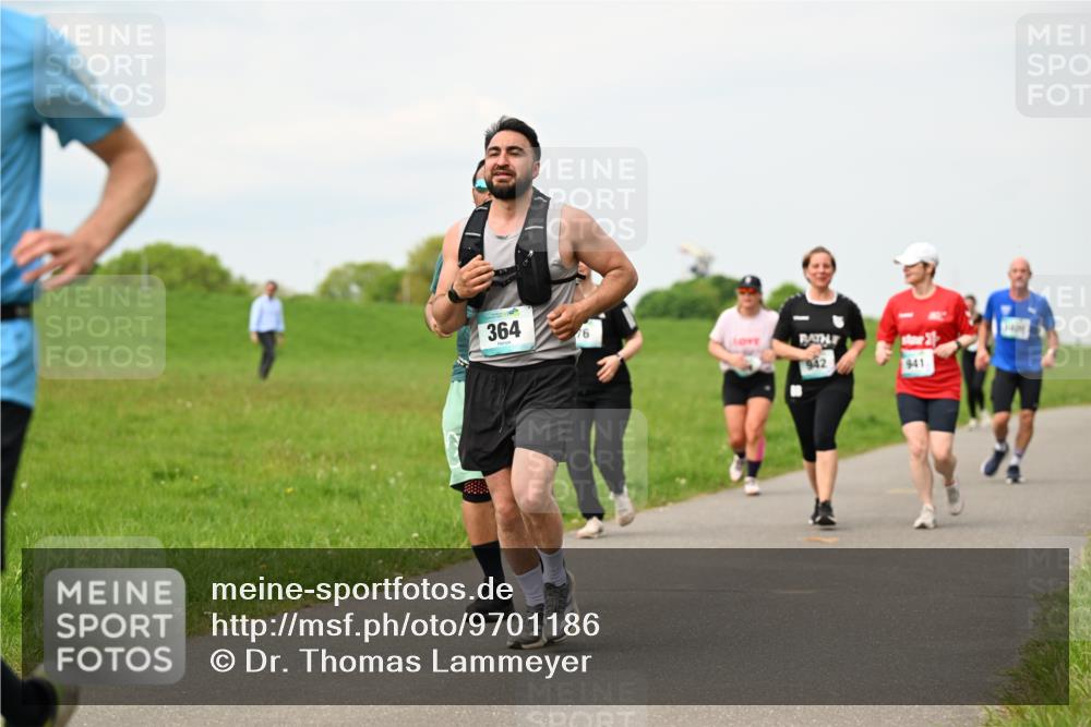 10.05.2026 - 8. Wedeler Halbmarathon Dr. Thomas Lammeyer http://msf.ph/oto/9701186 10.05.2026 11:42:05 Laufen 364, 942, 941 meine-sportfotos.de