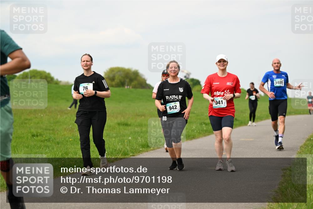 10.05.2026 - 8. Wedeler Halbmarathon Dr. Thomas Lammeyer http://msf.ph/oto/9701198 10.05.2026 11:42:07 Laufen 942, 941, 1020 meine-sportfotos.de