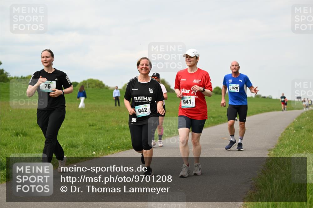 10.05.2026 - 8. Wedeler Halbmarathon Dr. Thomas Lammeyer http://msf.ph/oto/9701208 10.05.2026 11:42:09 Laufen 942, 941, 1020 meine-sportfotos.de
