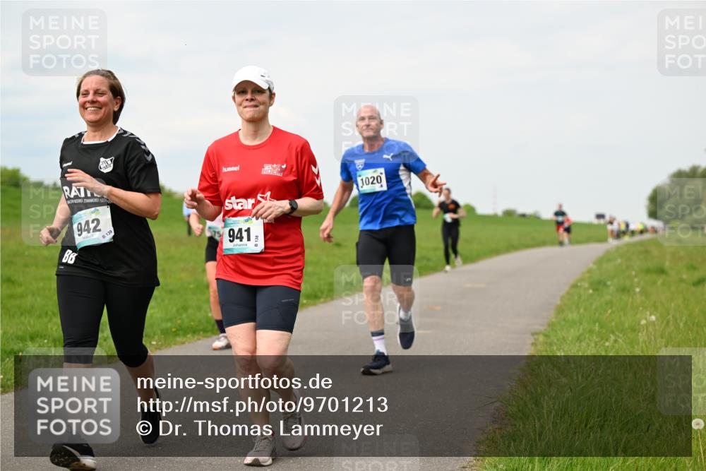 10.05.2026 - 8. Wedeler Halbmarathon Dr. Thomas Lammeyer http://msf.ph/oto/9701213 10.05.2026 11:42:10 Laufen 942, 941, 1020 meine-sportfotos.de