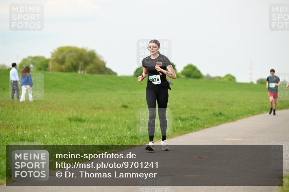 10.05.2026 - 8. Wedeler Halbmarathon Dr. Thomas Lammeyer http://msf.ph/oto/9701241 10.05.2026 11:42:15 Laufen 2026, 120 meine-sportfotos.de