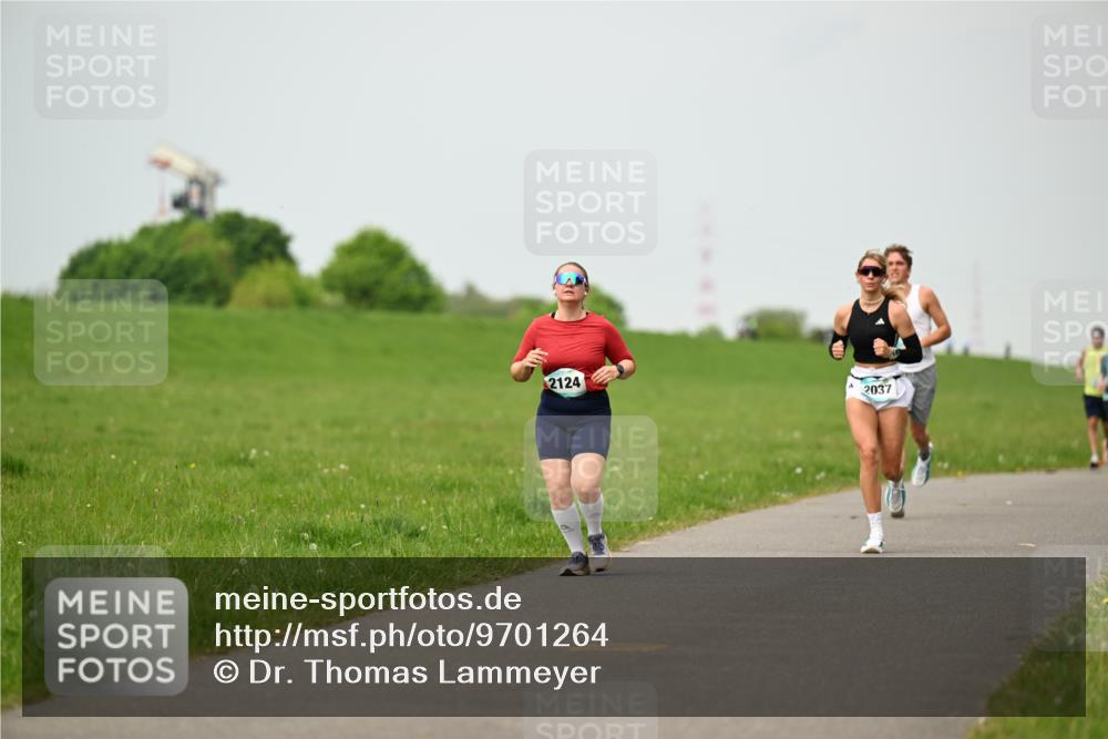 10.05.2026 - 8. Wedeler Halbmarathon Dr. Thomas Lammeyer http://msf.ph/oto/9701264 10.05.2026 11:42:25 Laufen 2124, 2037 meine-sportfotos.de