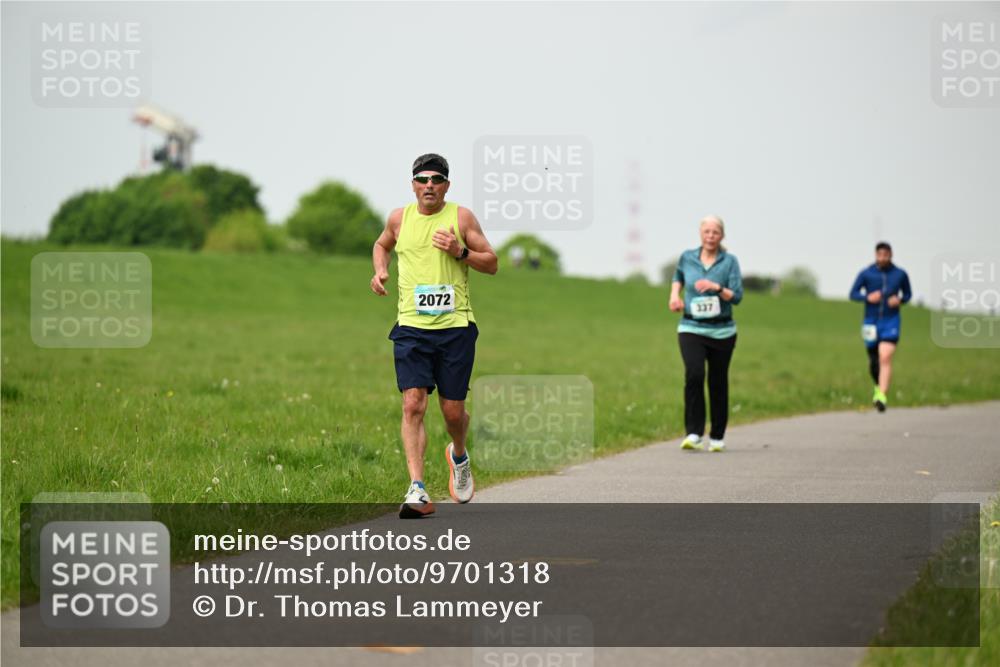 10.05.2026 - 8. Wedeler Halbmarathon Dr. Thomas Lammeyer http://msf.ph/oto/9701318 10.05.2026 11:42:41 Laufen 2072, 337 meine-sportfotos.de