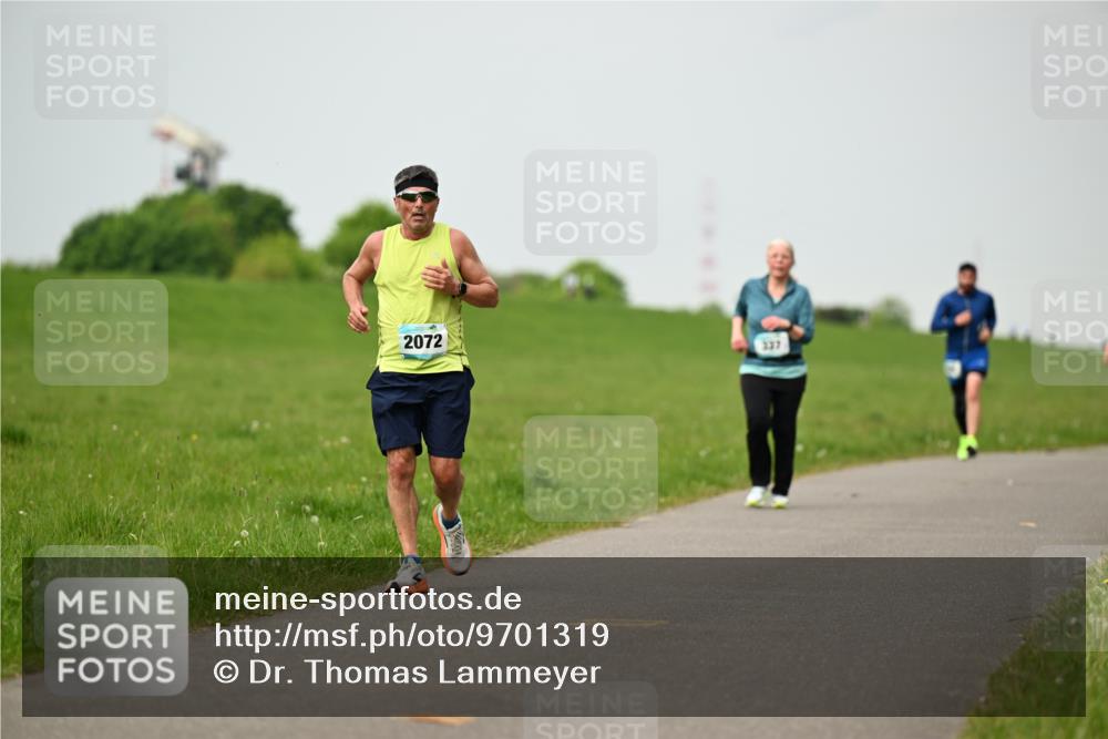 10.05.2026 - 8. Wedeler Halbmarathon Dr. Thomas Lammeyer http://msf.ph/oto/9701319 10.05.2026 11:42:42 Laufen 2072, 237 meine-sportfotos.de