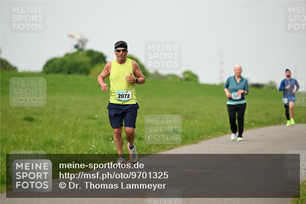 10.05.2026 - 8. Wedeler Halbmarathon Dr. Thomas Lammeyer http://msf.ph/oto/9701325 10.05.2026 11:42:43 Laufen 2072, 337 meine-sportfotos.de