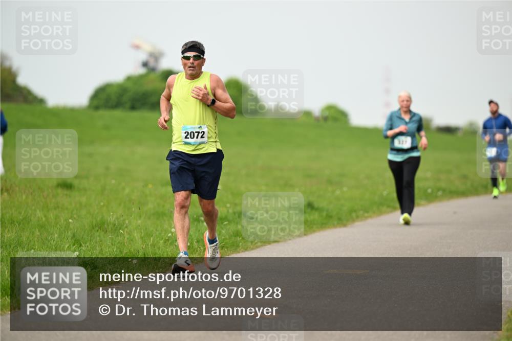10.05.2026 - 8. Wedeler Halbmarathon Dr. Thomas Lammeyer http://msf.ph/oto/9701328 10.05.2026 11:42:43 Laufen 2072 meine-sportfotos.de