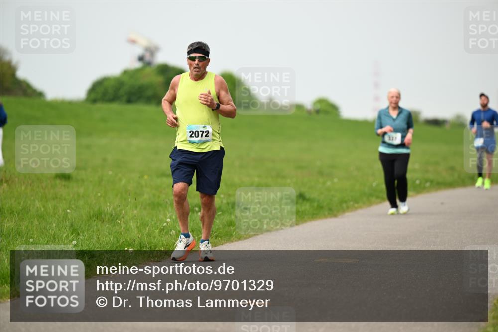 10.05.2026 - 8. Wedeler Halbmarathon Dr. Thomas Lammeyer http://msf.ph/oto/9701329 10.05.2026 11:42:43 Laufen 2072, 337 meine-sportfotos.de
