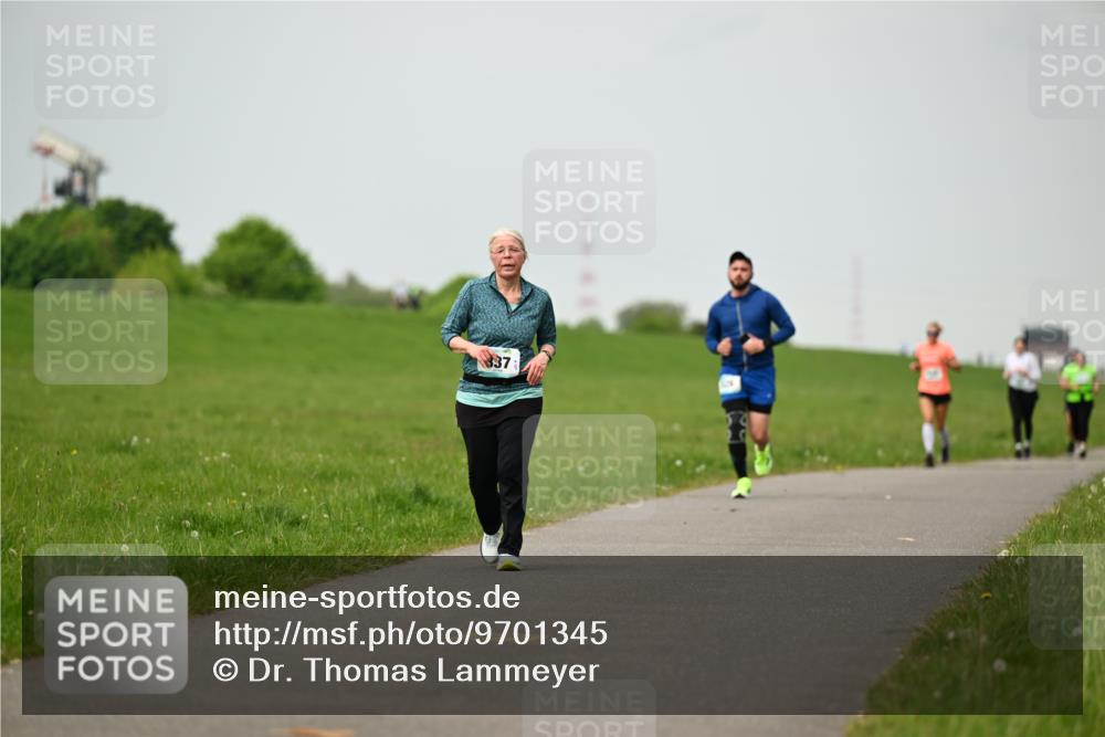 10.05.2026 - 8. Wedeler Halbmarathon Dr. Thomas Lammeyer http://msf.ph/oto/9701345 10.05.2026 11:42:46 Laufen 837 meine-sportfotos.de