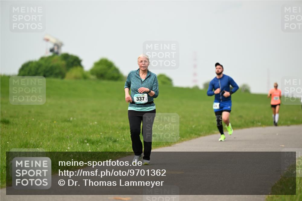 10.05.2026 - 8. Wedeler Halbmarathon Dr. Thomas Lammeyer http://msf.ph/oto/9701362 10.05.2026 11:42:48 Laufen 337 meine-sportfotos.de
