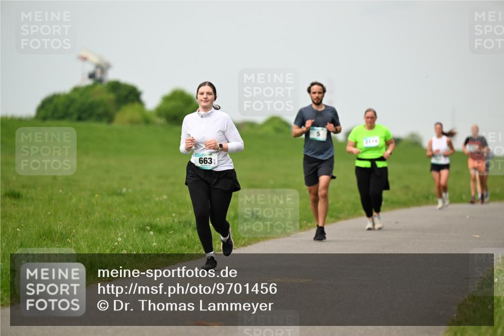 10.05.2026 - 8. Wedeler Halbmarathon Dr. Thomas Lammeyer http://msf.ph/oto/9701456 10.05.2026 11:43:15 Laufen 663 meine-sportfotos.de