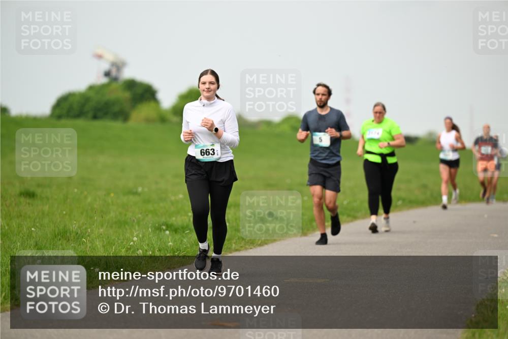 10.05.2026 - 8. Wedeler Halbmarathon Dr. Thomas Lammeyer http://msf.ph/oto/9701460 10.05.2026 11:43:15 Laufen 663 meine-sportfotos.de