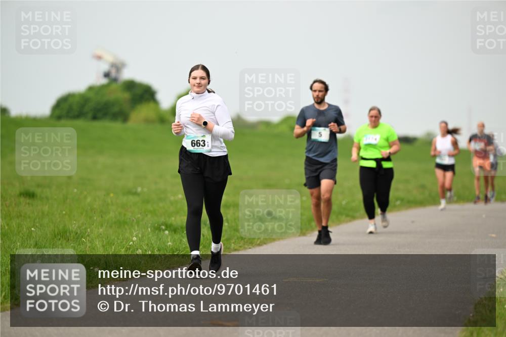 10.05.2026 - 8. Wedeler Halbmarathon Dr. Thomas Lammeyer http://msf.ph/oto/9701461 10.05.2026 11:43:15 Laufen 663 meine-sportfotos.de